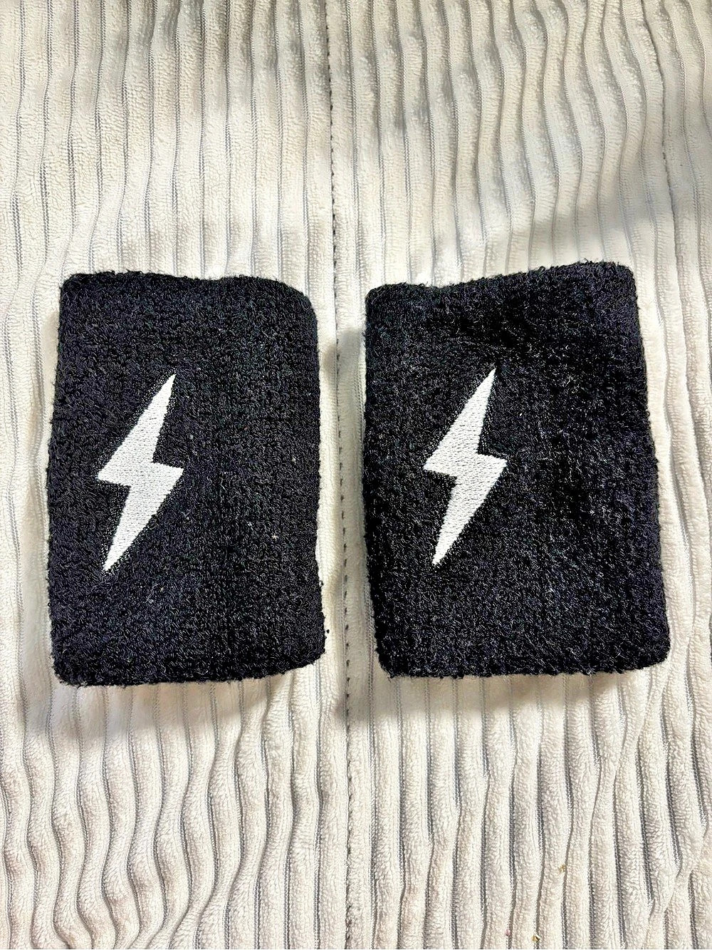 Bruce Bolt Black Athletic Wristbands